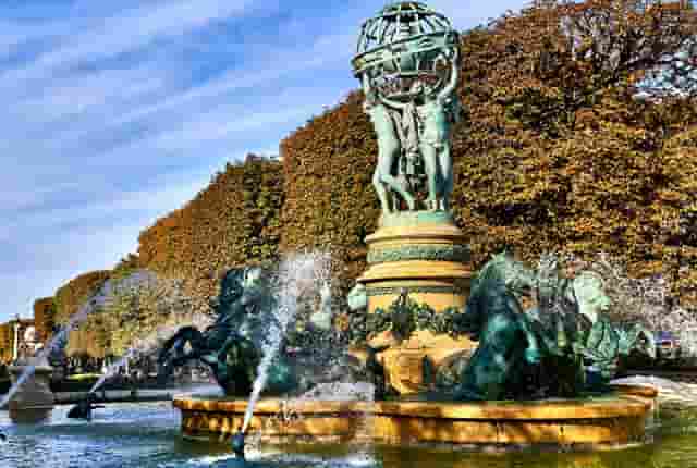 夏季时尚运动装搭配技巧(夏季运动装女套装搭配图片)