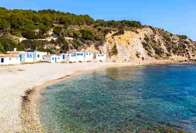 夏季时尚男装陈列搭配技巧(男装时尚陈列搭配图)